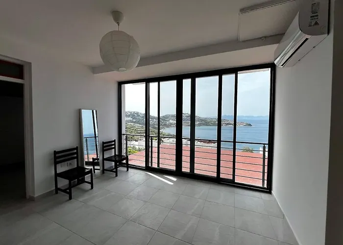 In Yalıkavak, Panoramic Sea View&beach Villa *